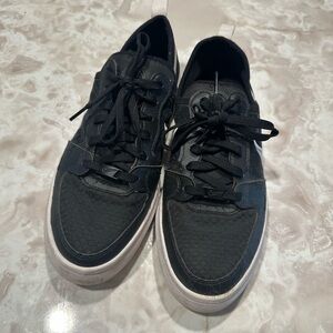 Nike Black Sneakers Classic Skate Style platforms!